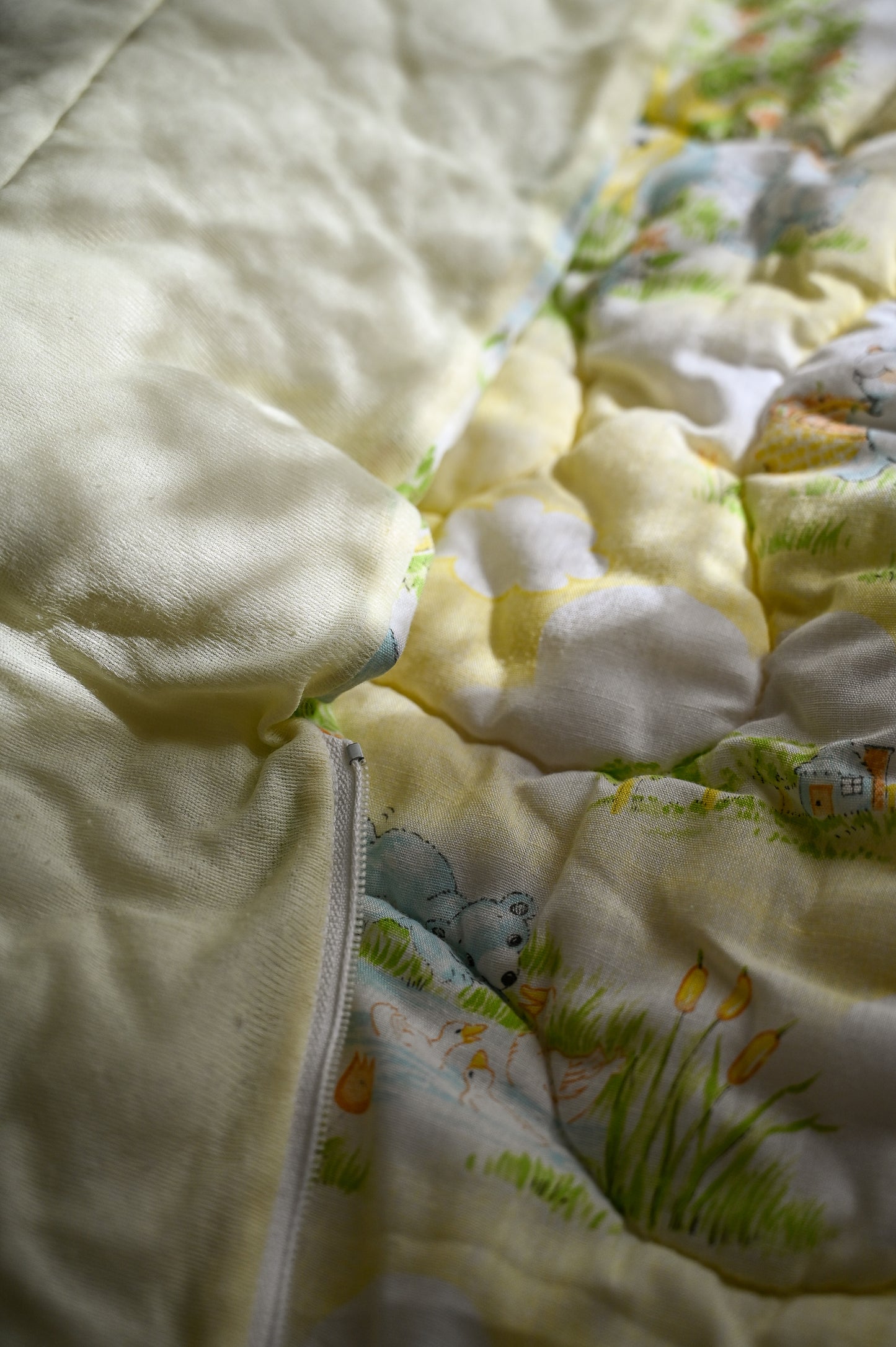 Vintage sleeping bag, Dundee toddler baby size blanket yellow zipper apple tree woodland creatures animal quilted soft cosy 70s unisex