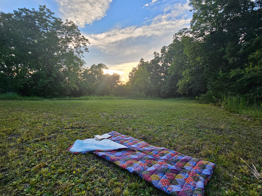 Vintage sleeping bag Snug Sack one size adult 70s patchwork quilted thick floral paisley wearable blanket zipper snaps camping red navy primary colors retro