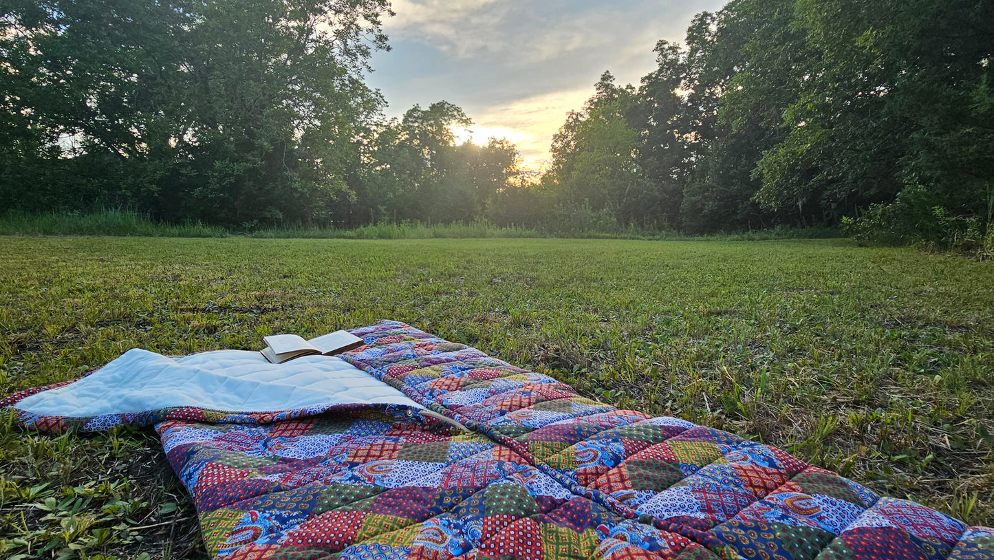 Vintage sleeping bag Snug Sack one size adult 70s patchwork quilted thick floral paisley wearable blanket zipper snaps camping red navy primary colors retro