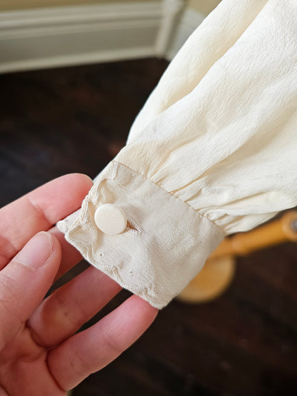 Vintage blouse Tramo size 42 pussy bow collared ruffled flounce long sleeve pure silk embroidered floral cream button up front scallop edge feminine flowy dressy fancy academia librarian granny chic