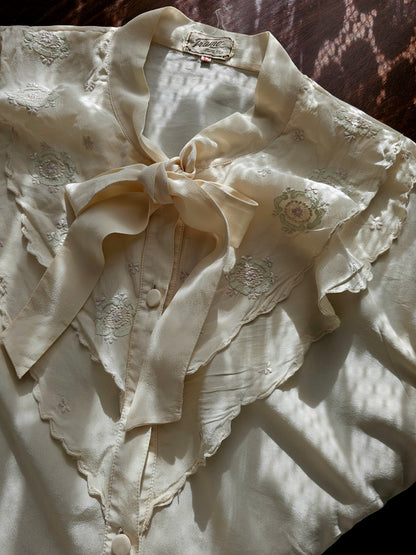 Vintage blouse Tramo size 42 pussy bow collared ruffled flounce long sleeve pure silk embroidered floral cream button up front scallop edge feminine flowy dressy fancy academia librarian granny chic