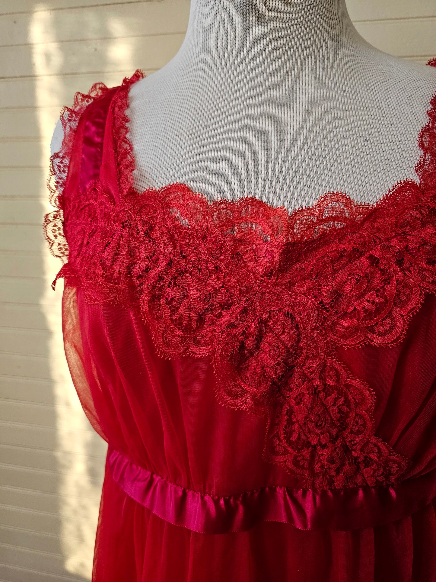 Vintage nightgown peignoir red long maxi ankle length sleeveless square neckline lace trim tiered sheer 70s 80s waist tie romantic feminine boudoir lingerie