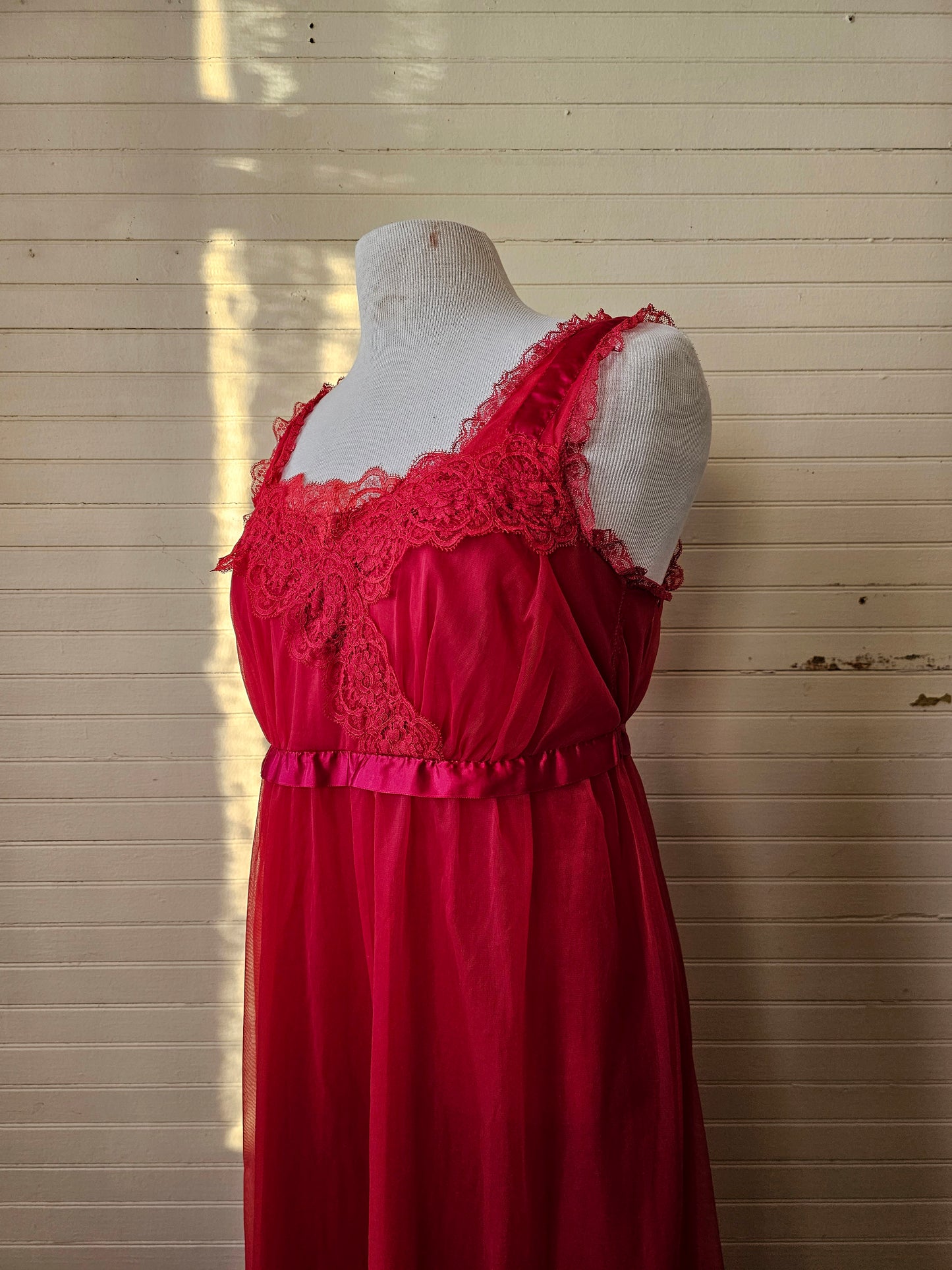 Vintage nightgown peignoir red long maxi ankle length sleeveless square neckline lace trim tiered sheer 70s 80s waist tie romantic feminine boudoir lingerie