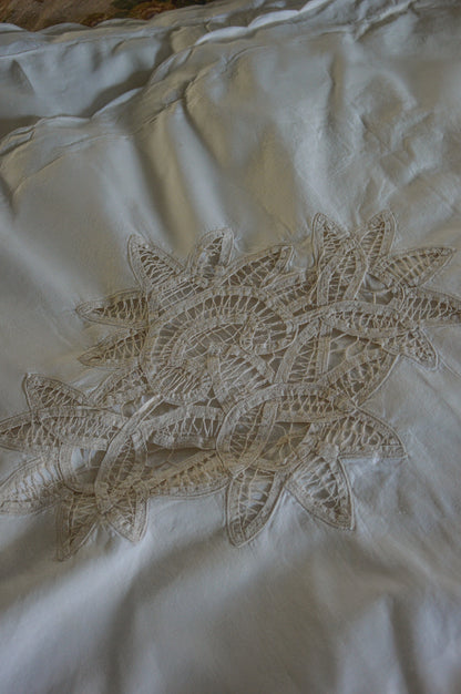 Vintage shams set of 2 Battenberg Battenburg lace king size pillowcases cotton floral off white cream cottagecore Victorian style country farmhouse granny shabby grandmillennial