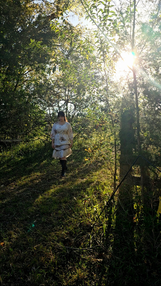 Vintage dress, 70s tiered ruffled peasant size 11 white brown floral long sleeves below knee set of 2 vest scoop neck elastic waist