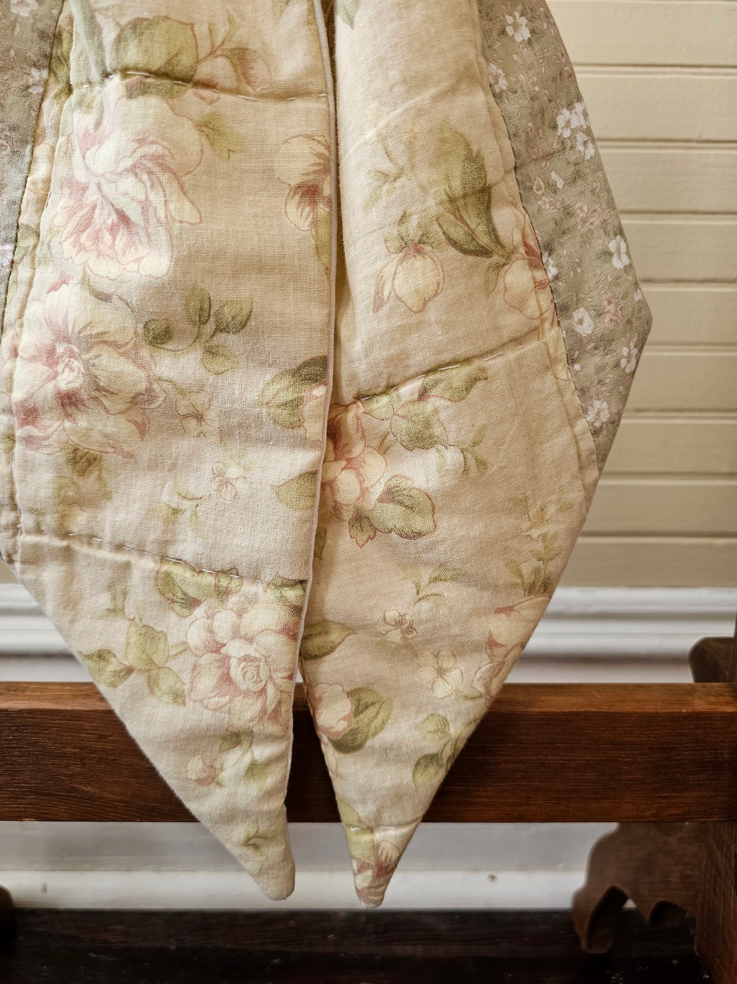 Handmade bow, green floral paisley vintage quilt fabric door decor large wreath upcycled farmhouse shabby granny chic Easter springtime summer