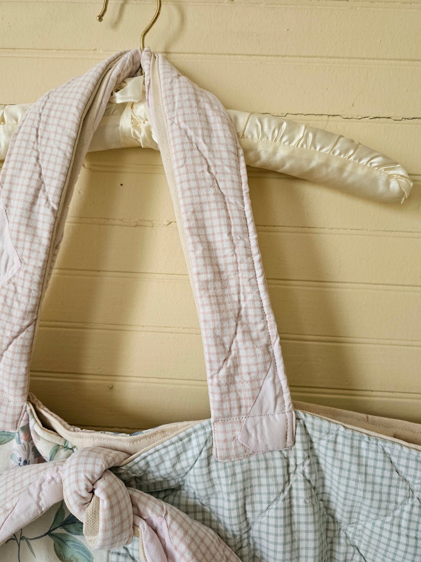 Handmade quilt bag, green pink patchwork floral large oversized carryall tote fully lined cream canvas tie closure inside pocket refashioned repurposed upcycled granny chic