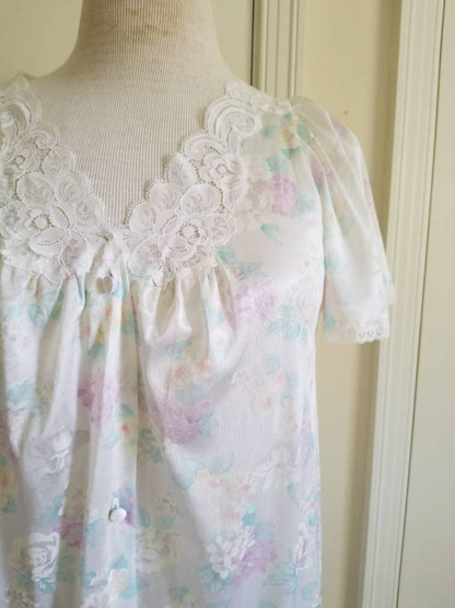 Vintage Floral Vanity Fair Dress Robe