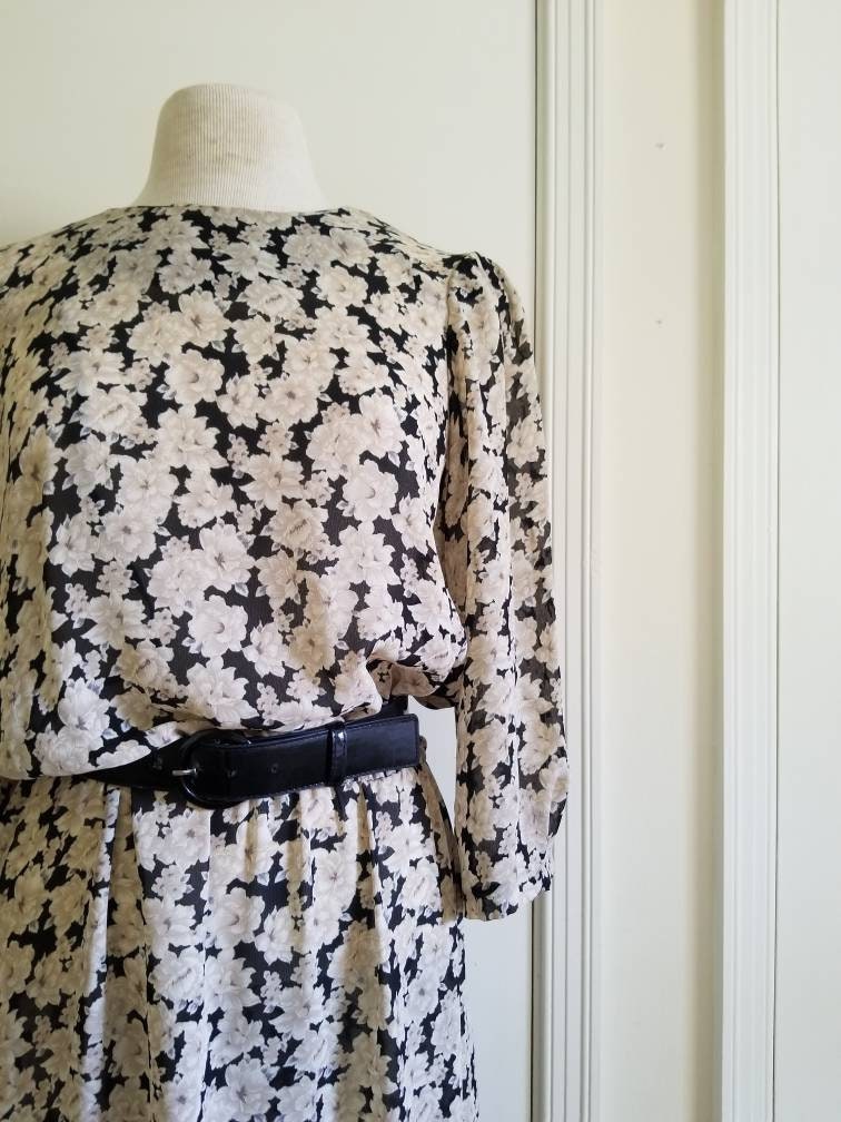 SALE Vintage Black and Cream Floral Dress / Amy Deb / 14