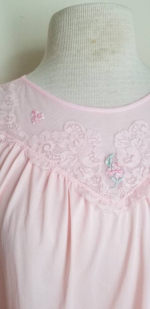 Vintage nightgown, Aristocraft by Superior pink sleeveless medium embroidered floral cottagecore nylon granny