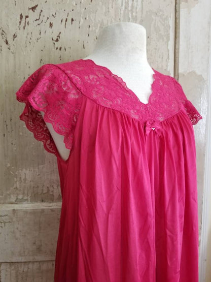 Vintage Cranberry Nightgown / Shadowline / Vintage Pajamas / Vintage Lingerie / Size Small / Nylon / Cap Sleeves / Pink Nightie / Lace Gown