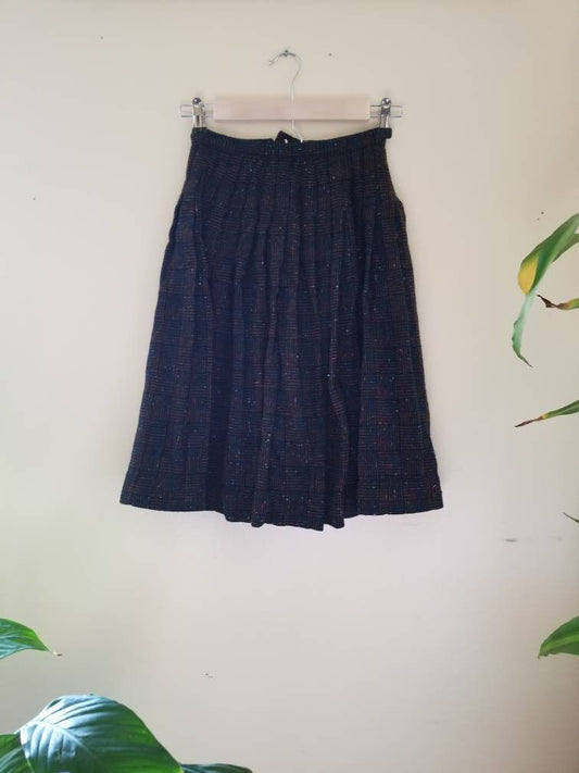 SALE Vintage Wool Skirt / Vintage Plaid Skirt / Vintage Handmade Skirt / 24" Waist / Pleated Skirt / Black Plaid Skirt