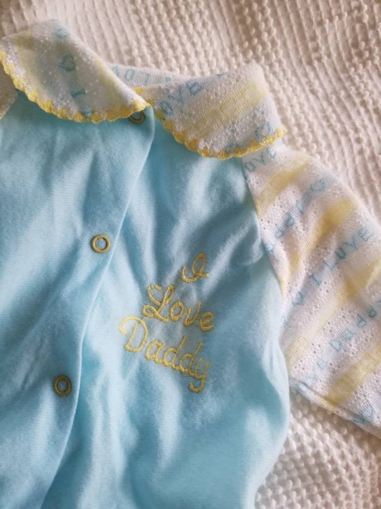 SALE Vintage sleeper, I love Daddy, gender neutral, infant, boy, bodysuit, pajamas, PJs, 6-9 months, 70s, collar, snaps, footed, blue, yellow