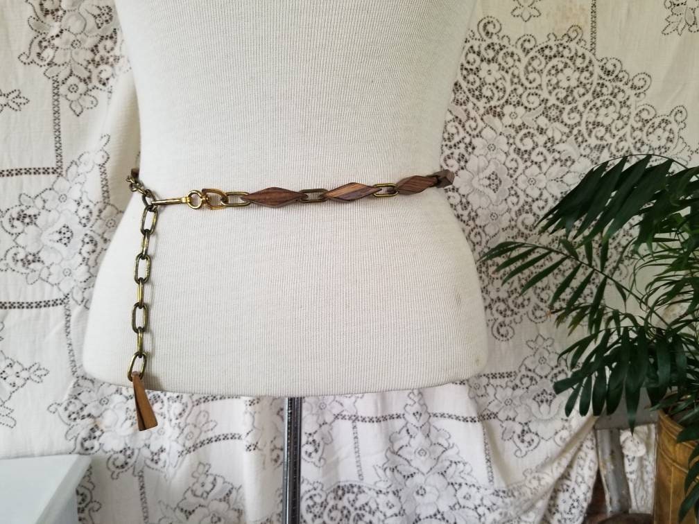 Vintage Wooden Adjustable Belt / Wood Beads / Metal Links / 70s Belt / Hippie / Boho / Bohemian / Link Belt / Tassel Belt / Disco Queen