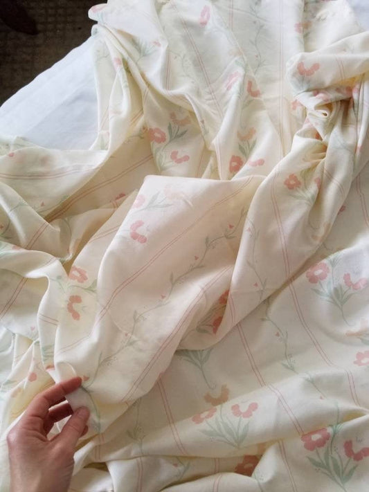 SALE Vintage sheet, Bibb floral flat sheet full double polyester cotton cream pink muted colors shabby granny chic country farmhouse dusty rose