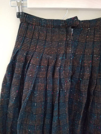 SALE Vintage Wool Skirt / Vintage Plaid Skirt / Vintage Handmade Skirt / 24" Waist / Pleated Skirt / Black Plaid Skirt