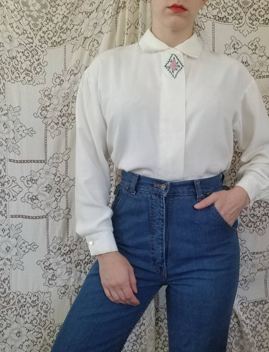 Vintage White Blouse / Just Maggie / Small / Long Sleeves / Collared / Embroidered / Floral / Rose / Dressy / Button Up Shirt / Rayon