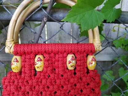 Vintage Mushroom Purse / Bamboo Handle / Macrame Bag / Top Handle / Red / 70s / Lined / Painted Beads / Boho / Kitschy / Bohemian / Kawaii