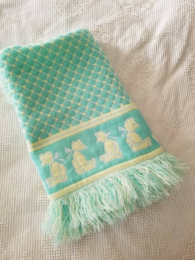 SALE Vintage Bear Blanket / Little Set / Acylic / Woven / Baby Blanket / Throw / Crib Bedding / Newborn Gift / Gender Neutral / Nursery / Green