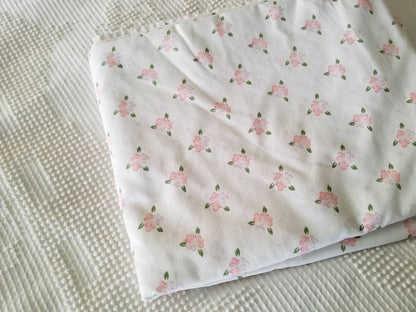 SALE Vintage Floral Queen Sheet / Perma Prest Sears / Flat Sheet / Pink Flowers / White / Shabby Chic / Granny Chic / Cottage Bedding / Farmhouse