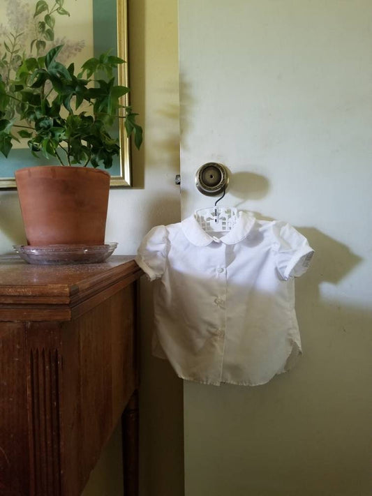 SALE Vintage white shirt, toddler girl, infant, peter pan collar, button front, short sleeves, Magic Years, puff sleeves, 12-18 mo, basic, blouse