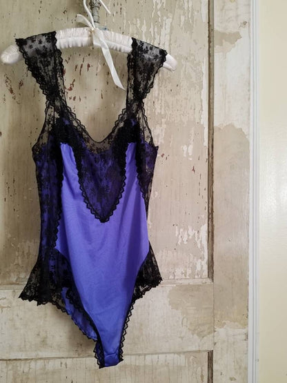 Vintage Teddy Lingerie / Henson Kickernick / Medium / Blue / Black Lace / Sheer / See-through / Ruffles / Romantic / Sexy / Nylon / 70s