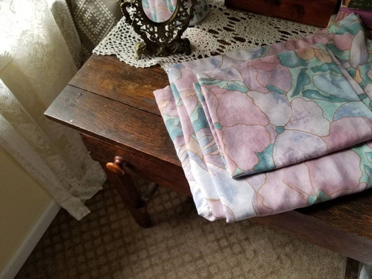 SALE Vintage floral sheets, twin size, flat sheet, pillowcase, standard size, pastel colors, watercolors, shabby chic, feminine, girly, set of 2