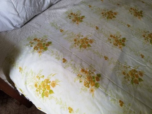 SALE Vintage floral sheet, Bibb, twin size, flat sheet, fitted sheet, set of 2, shabby chic, yellow, bouquet, orange, 70s, granny chic, retro