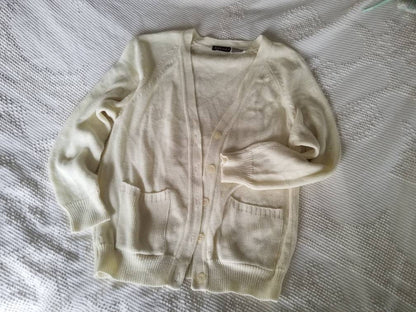 Vintage cardigan, Eileen, white, cream, long sleeves, pockets, boyfriend, collegiate, button up, sweater, granny chic, acrylic, 70s, minimal