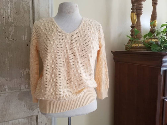 SALE Vintage knit sweater, orange, pastel, long sleeves, v neck, popcorn, ribbed, women, pullover, granny chic, 70s, cotton, acrylic, creamsicle