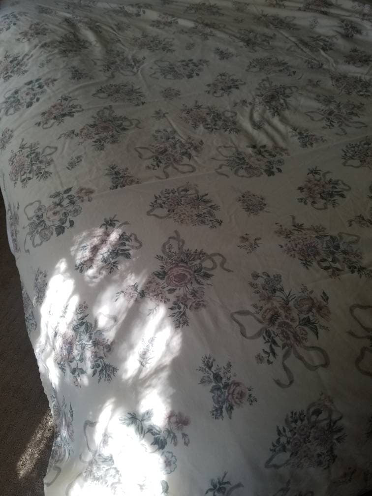 SALE Vintage floral sheets, JCPenney, full, double, set of 2, fitted, flat, ribbon, rose, cream, pink, blue, shabby chic, granny chic, cottage