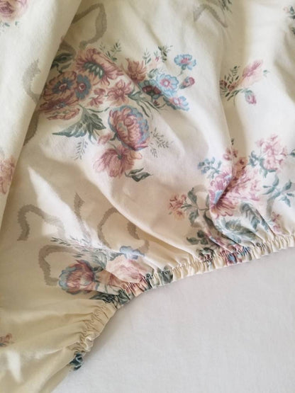 SALE Vintage floral sheets, JCPenney, full, double, set of 2, fitted, flat, ribbon, rose, cream, pink, blue, shabby chic, granny chic, cottage