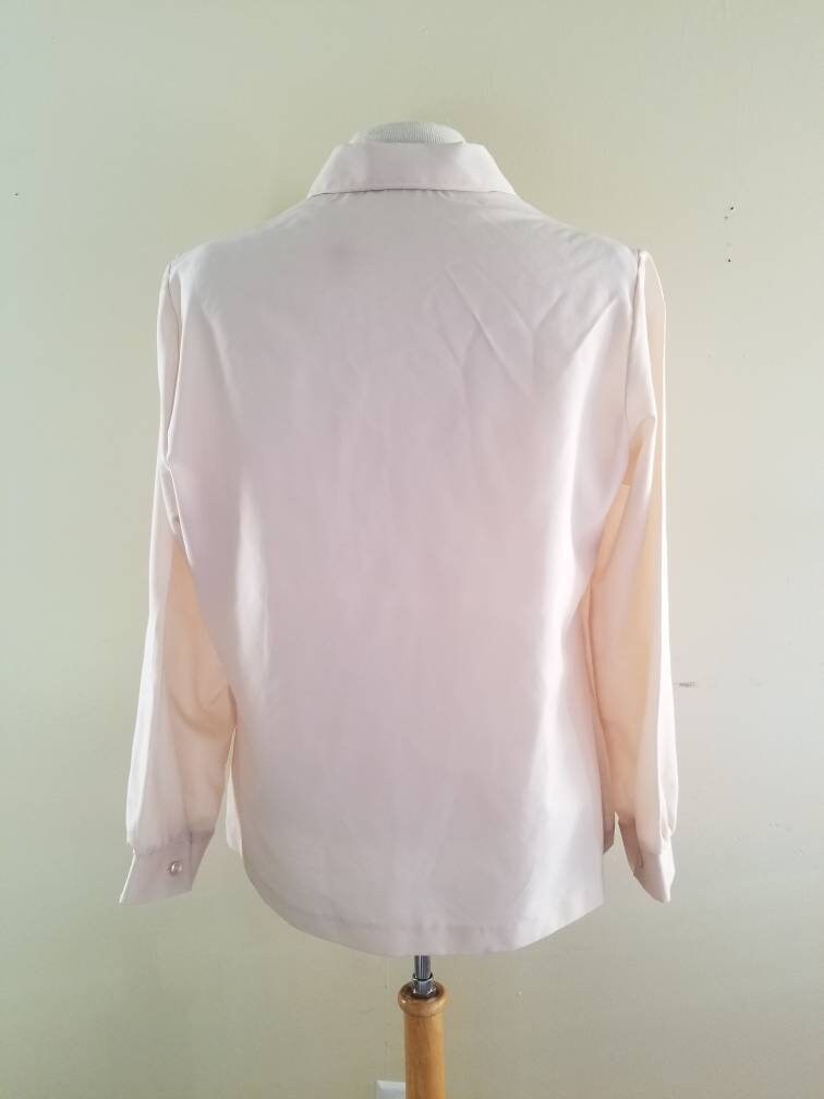 Vintage blouse, Bonne Petite by Bradley, long sleeves, cream, peach, button up, collar, ruffle, feminine, 70s, dressy, fancy, pleated, tunic