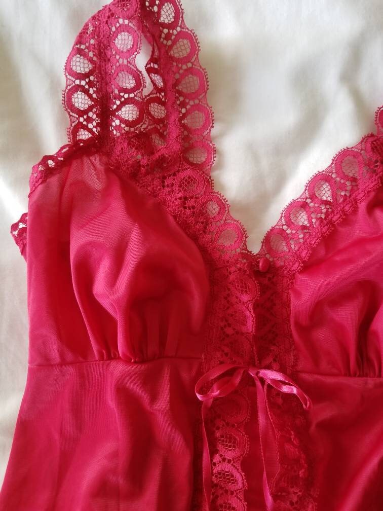 Vintage lingerie set, Vanity Fair, red, 2 piece, babydoll, camisole, panties, underwear, 30, small, sexy, lace, boudoir, 70s, bows, floral