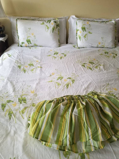 SALE Vintage sheet set, King, 4 piece, coverlet, bedspread, lily, pillow shams, dust ruffle, bed skirt, green yellow stripes, 70s, bedding, mod