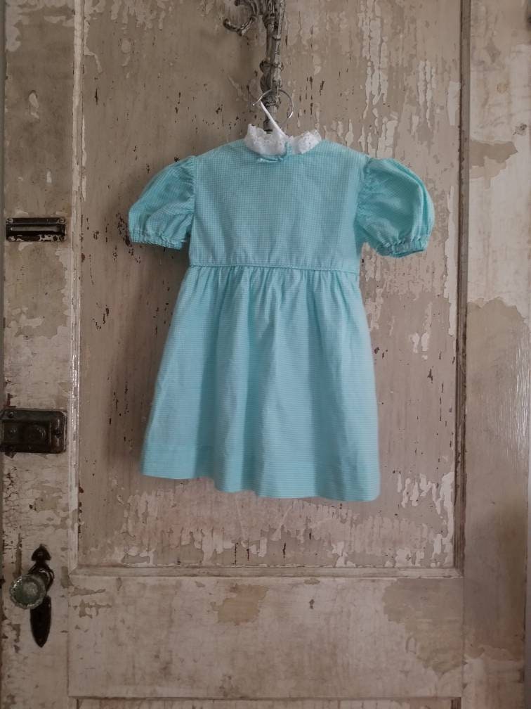 SALE Vintage baby dress, handmade, gingham, teal, aqua, short sleeves, lace trim, 12m, zipper, country, scallops, elastic, plain, minimal, farm