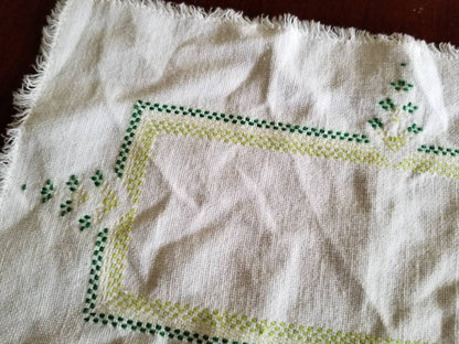 SALE Vintage table runner, embroidered, table linen, white, green, handmade, doily, rectangle, art deco, placemat, fray edge, boho, bohemian