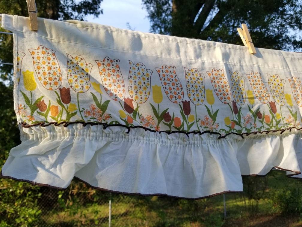 SALE Vintage curtains, half, cafe, 70s, floral, retro, mid century, ruffle, tulips, bohemian, boho, brown, yellow, orange, valance, MCM, set of 3