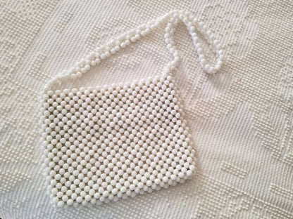 Vintage purse, white, beaded, Walborg, shoulder, casual, evening, Hong Kong, zipper, snap, pocket, designer, bridal, daywear, macrame