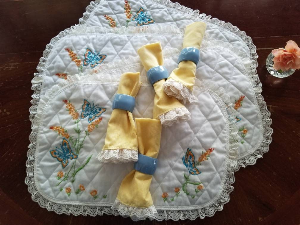 Vintage table setting, placemats, napkins, napkin rings, embroidered, set of 12, lace, floral, handmade, yellow blue white, granny chic, 70s