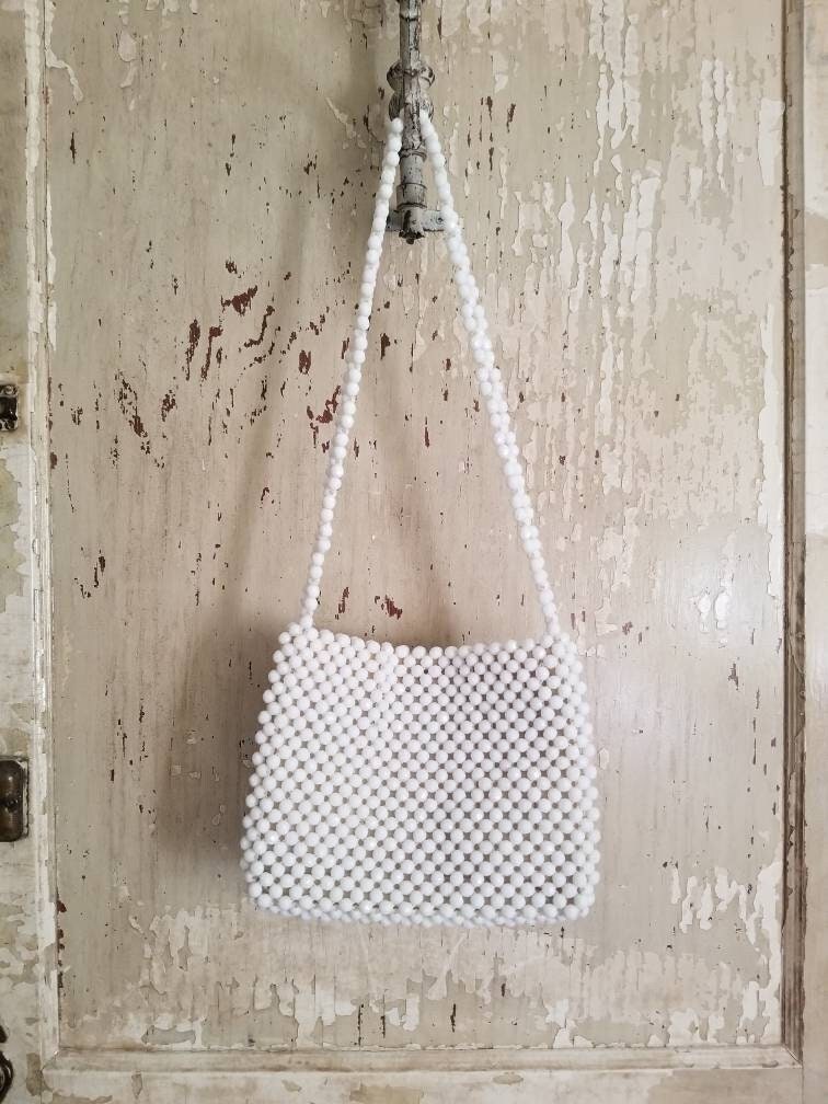 Vintage purse, white, beaded, Walborg, shoulder, casual, evening, Hong Kong, zipper, snap, pocket, designer, bridal, daywear, macrame