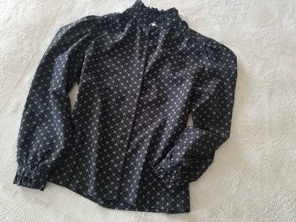 Vintage blouse, Pant Her, 13/14, shirt, button up front, long sleeves, black, white dots, ruffle neck, 70s, dressy, casual, feminine, top