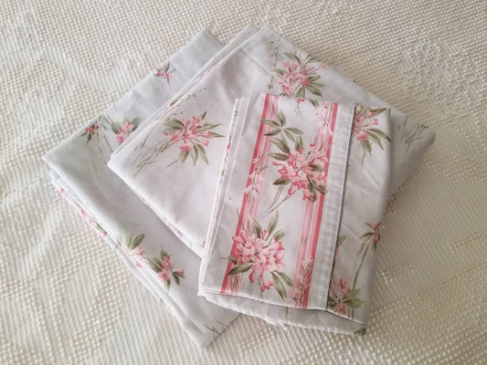 SALE Vintage sheets, Pierre Cardin, Burlington, full, double, set of 3, flat, fitted, pillowcase, floral, granny chic, shabby chic, cottage core