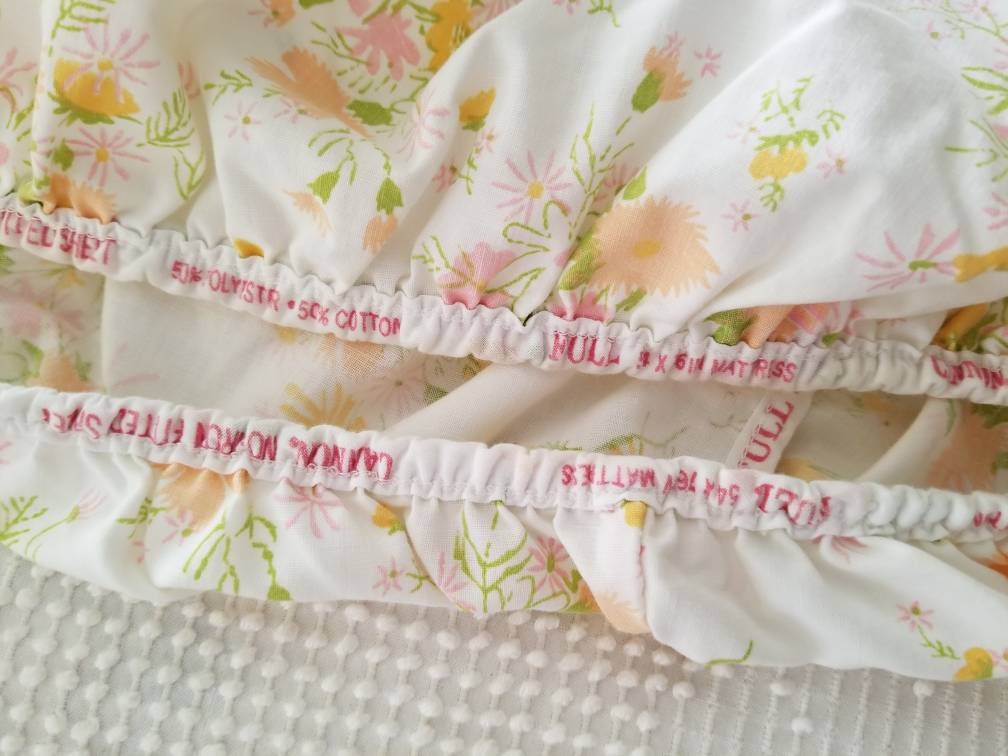 SALE Vintage sheets, Monticello Cannon, full, double, set of 4, fitted, flat, pillowcases, floral, bright, yellow, pink, granny chic, shabby chic