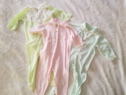 SALE Vintage sleepers, set of 3, footed, pajamas, girl, infant, baby, collar, pink, green, floral, lace, long sleeves, snaps, zipper, newborn