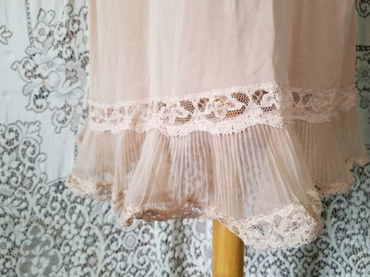 Vintage dress slip, Movie Star, 34, full slip, knee length, beige, tan, lace, sheer, ruffle, nylon, lingerie, straps, sexy, feminine, pinup