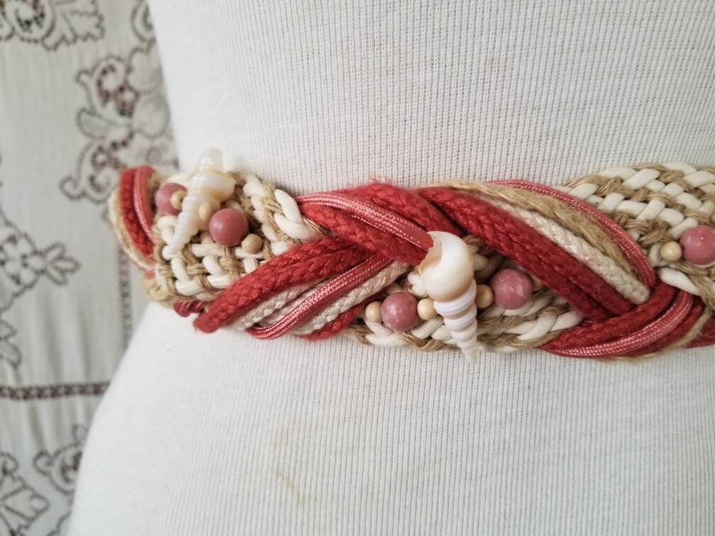 SALE Vintage belt, Rhea, jute, braided, woven, seashells, mermaid, pink, white, beaded, 80s, fishhook, elastic, stretchy, boho, bohemian, thick