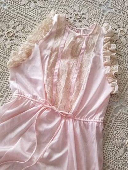 Vintage nightgown, Intime, petite, pink, lace, keyhole, halter, long, ankle length, peignoir, 70s, boudoir lingerie, sleeveless, nylon