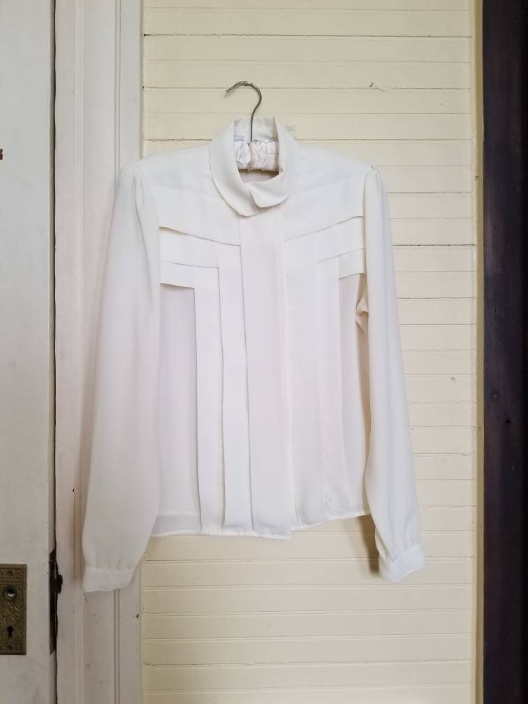 Vintage blouse, Steven Barry, 8, long sleeves, white, pleated, button up, collar, polyester, dressy, fancy, flowy, workwear, boss lady shirt