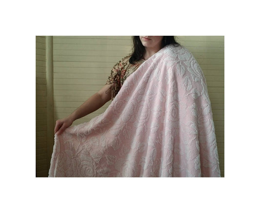 Vintage chenille, bedspread blanket queen hobnail pink white pom fringe cottagecore shabby granny grandmillennial country farmhouse cotton